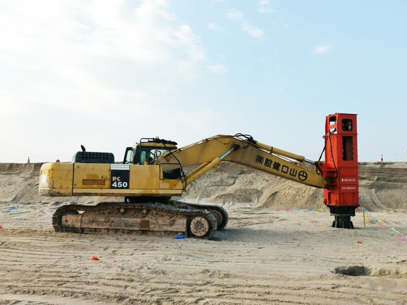 Rapid impact compaction mounted on excavators